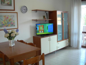 Beautiful Apartment For 5 People-swimming Pool-ac
